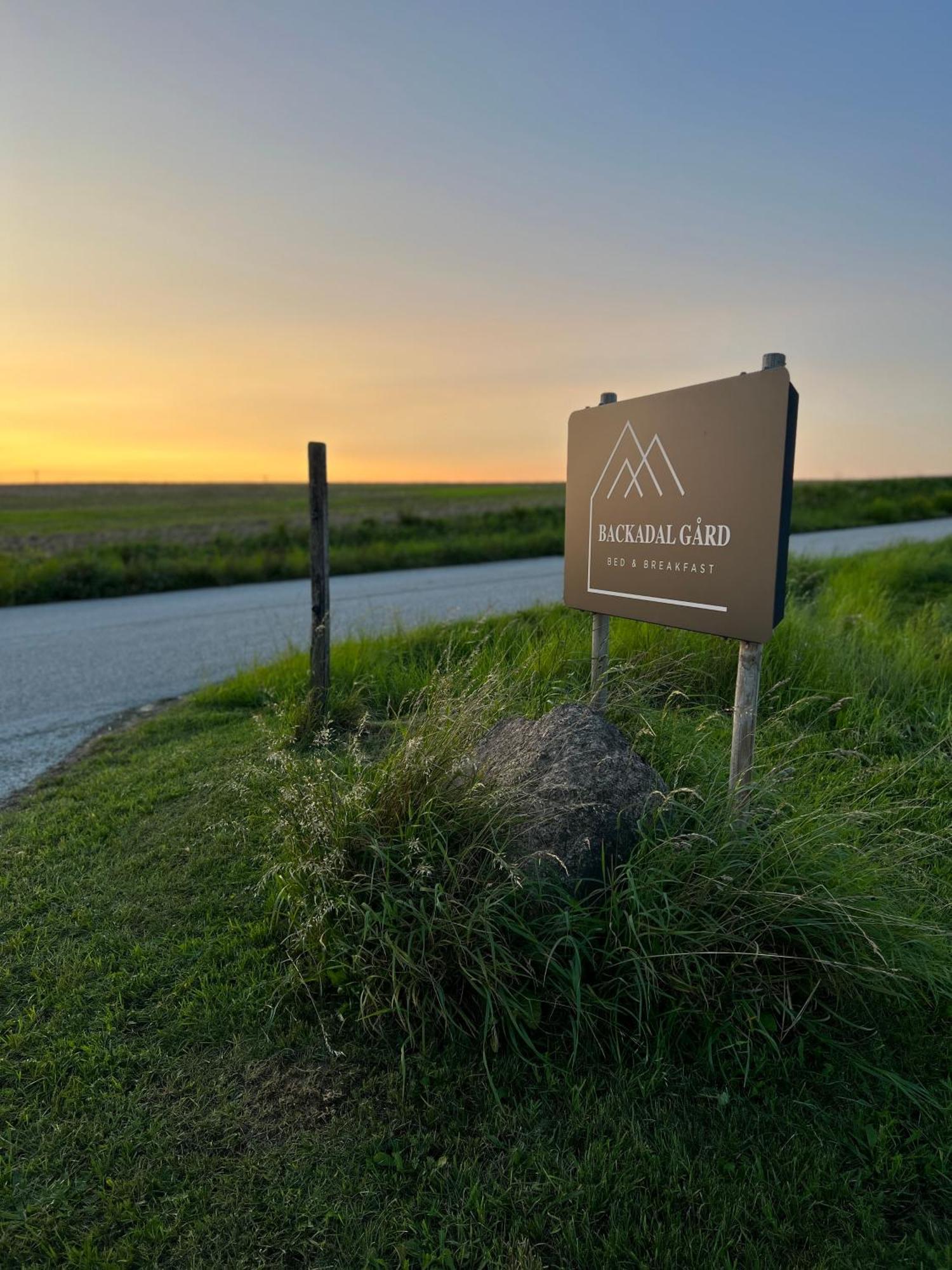 Backadal Gard Bnb Ystad Bagian luar foto